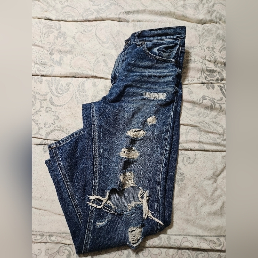 Kancan dark wash distressed jeans!